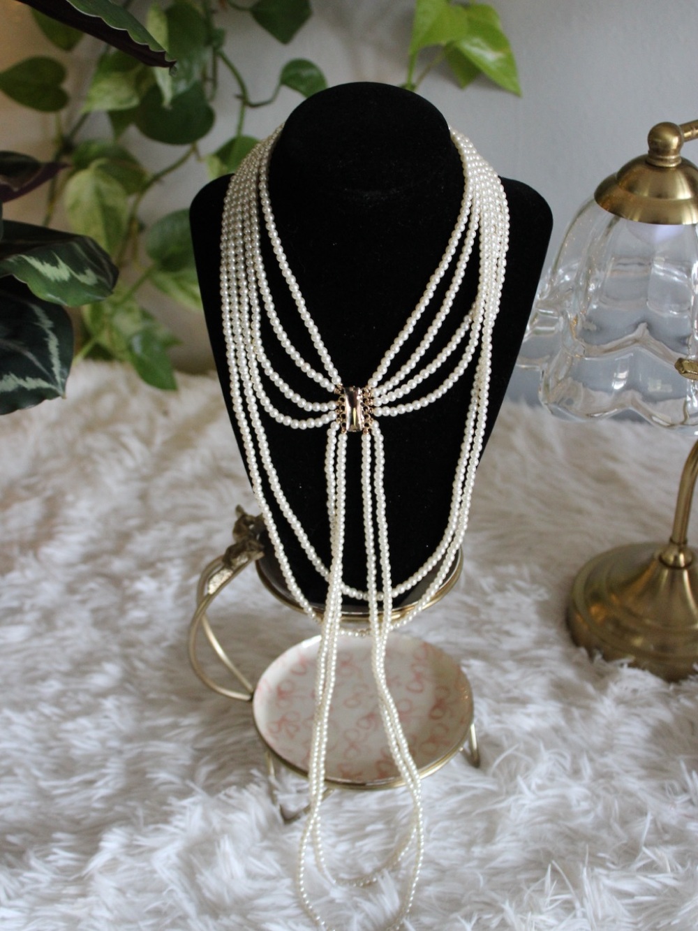 Anthropologie Multi-Strand Faux Pearl Statement Necklace NWT - Picture 9 of 15